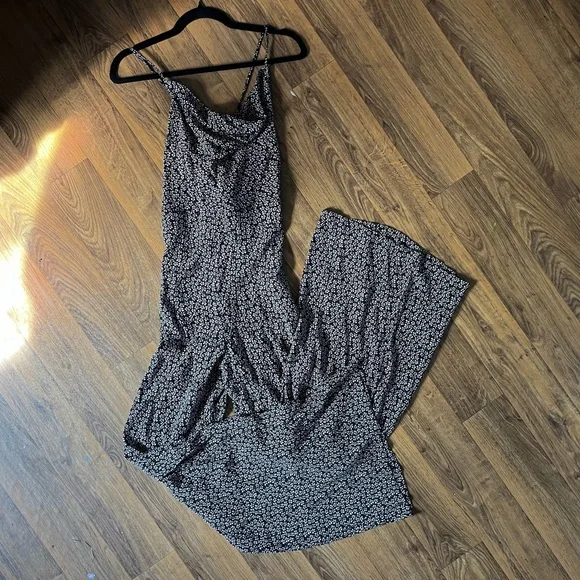 Flynn Skye Floral Back Lace Up Jumpsuit - Picture 3 of 5